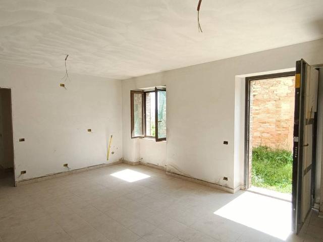 Palazzo / Stabile in vendita a San Severino Marche MC