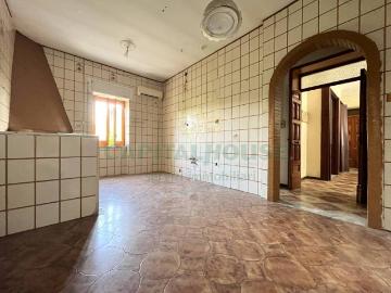 Palazzo / Stabile in vendita a Santa Maria Capua Vetere CE