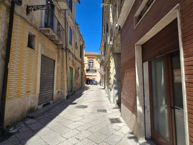 Palazzo / Stabile in vendita a Sant'Agata de' Goti BN