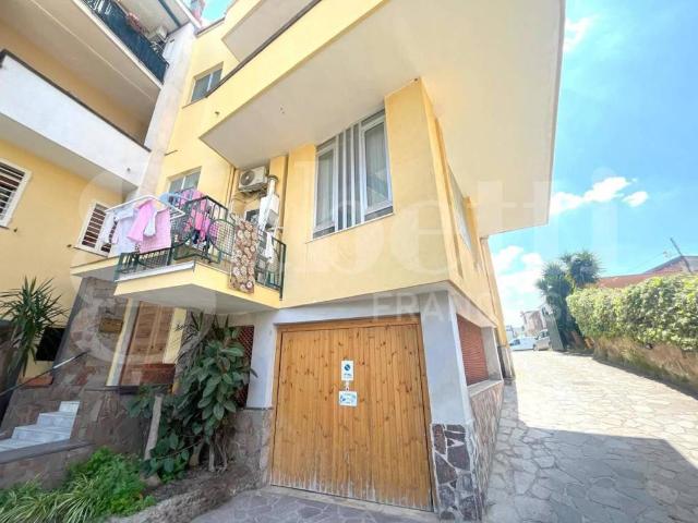 Palazzo / Stabile in vendita a Sant'Anastasia NA
