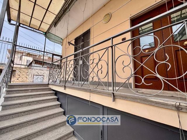 Palazzo / Stabile in vendita a Sant'Antimo NA