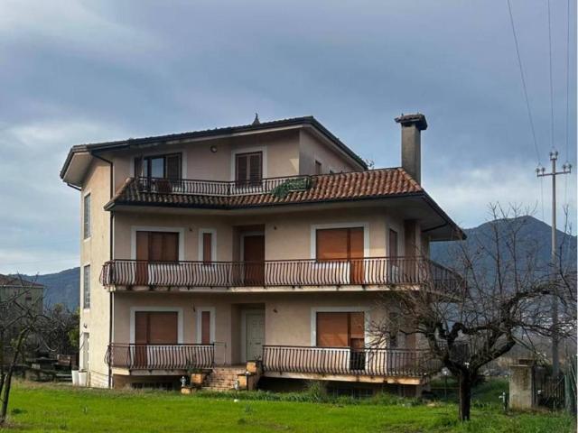 Palazzo / Stabile in vendita a Sant'Elia Fiumerapido FR