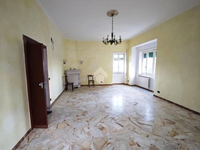 Palazzo / Stabile in vendita a Santi Cosma e Damiano LT
