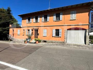 Palazzo / Stabile in vendita a Sasso Marconi BO