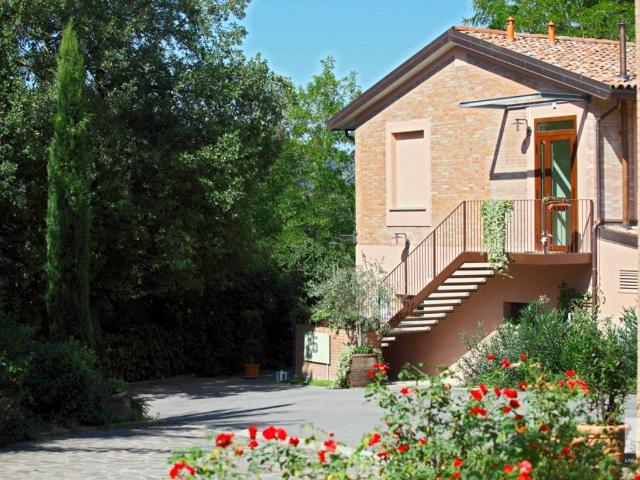 Palazzo / Stabile in vendita a Sasso Marconi BO