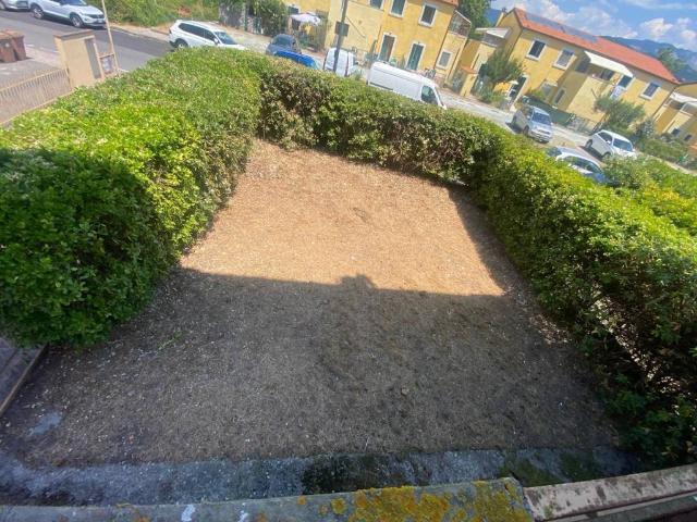 Palazzo / Stabile in vendita a Sarzana SP