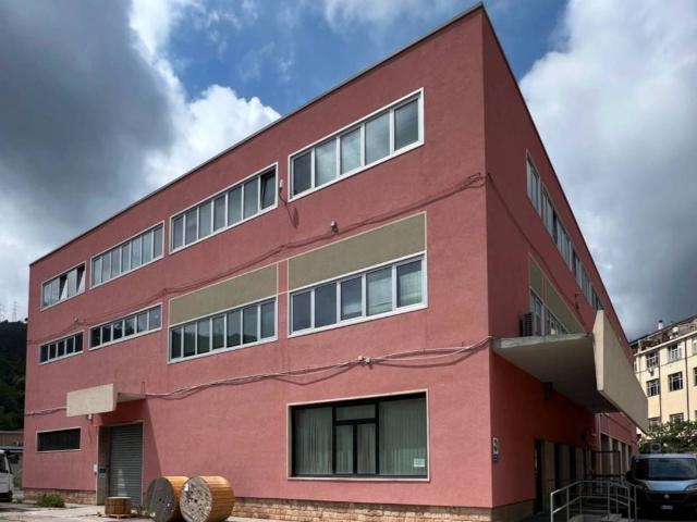 Palazzo / Stabile in vendita a Savona SV