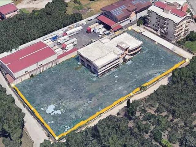 Palazzo / Stabile in vendita a Saviano NA