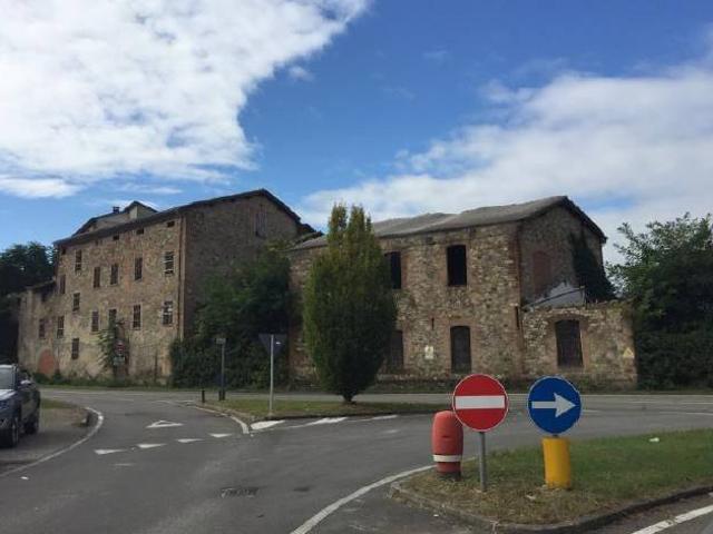 Palazzo / Stabile in vendita a Savignano sul Panaro MO