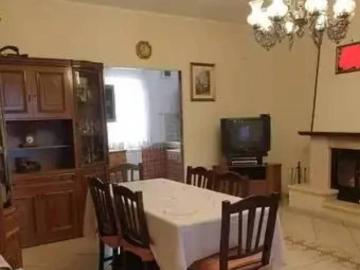 Palazzo / Stabile in vendita a Scandale KR
