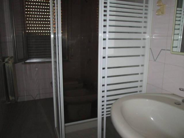 Palazzo / Stabile in vendita a Scafa PE