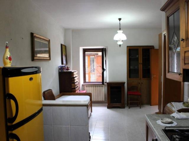 Palazzo / Stabile in vendita a Scheggia e Pascelupo PG