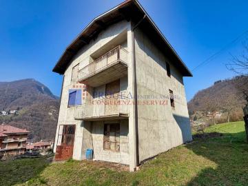 Palazzo / Stabile in vendita a Sedrina BG