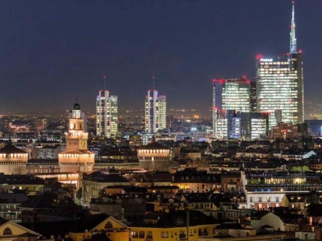 Palazzo / Stabile in vendita a Sesto San Giovanni MI