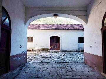 Palazzo / Stabile in vendita a Serino AV