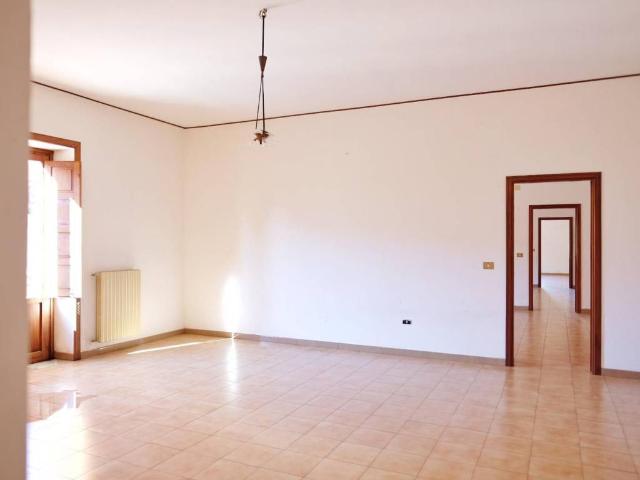 Palazzo / Stabile in vendita a Serino AV