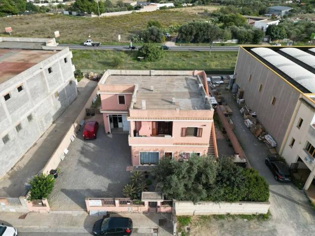 Palazzo / Stabile in vendita a Settimo San Pietro CA