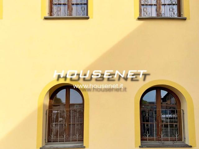 Palazzo / Stabile in vendita a Signa FI