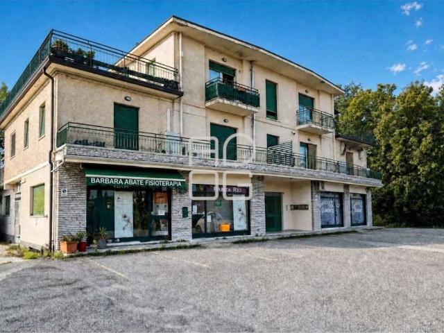 Palazzo / Stabile in vendita a Sirmione BS