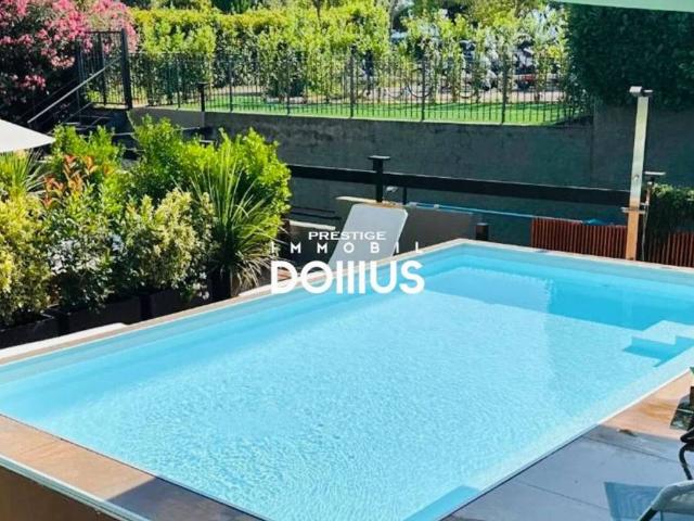 Palazzo / Stabile in vendita a Sirmione BS