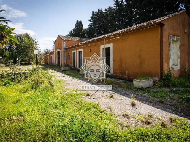 Palazzo / Stabile in vendita a Siracusa SR