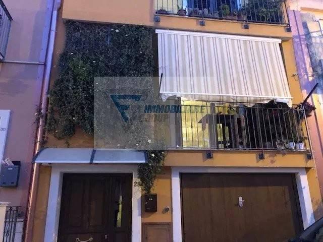 Palazzo / Stabile in vendita a Siracusa SR
