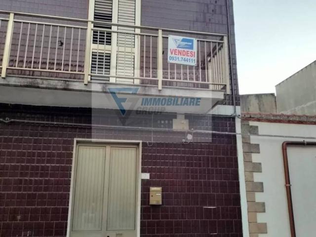 Palazzo / Stabile in vendita a Siracusa SR