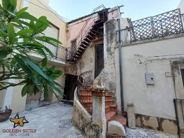 Palazzo / Stabile in vendita a Siracusa SR