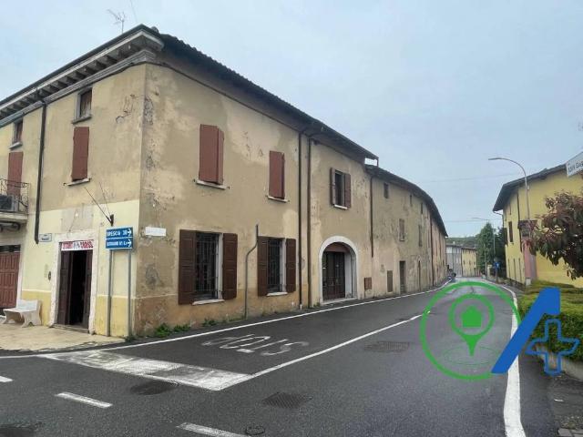 Palazzo / Stabile in vendita a Solferino MN