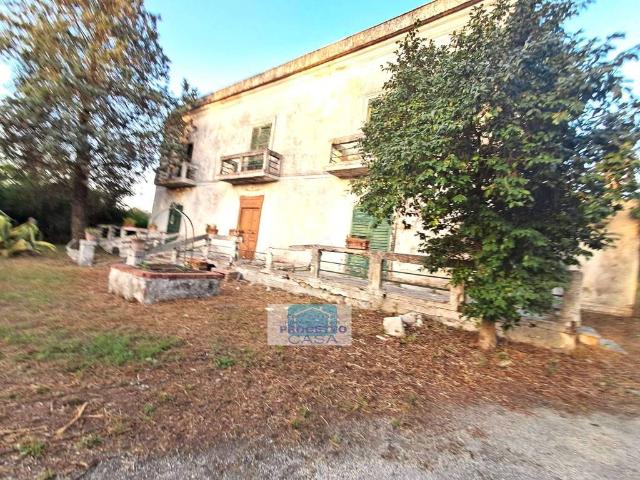 Palazzo / Stabile in vendita a Somma Vesuviana NA