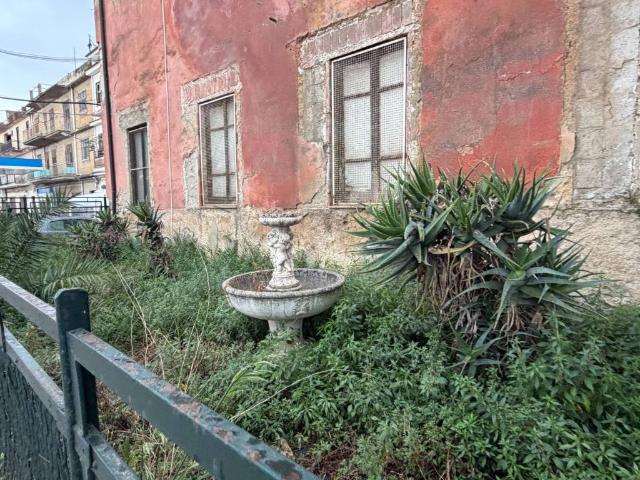 Palazzo / Stabile in vendita a Sommatino CL