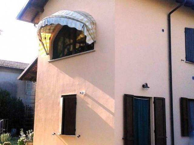 Palazzo / Stabile in vendita a Sommo PV