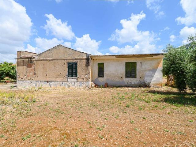 Palazzo / Stabile in vendita a Sonnino LT