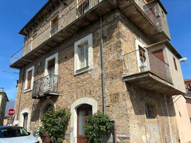 Palazzo / Stabile in vendita a Sora FR