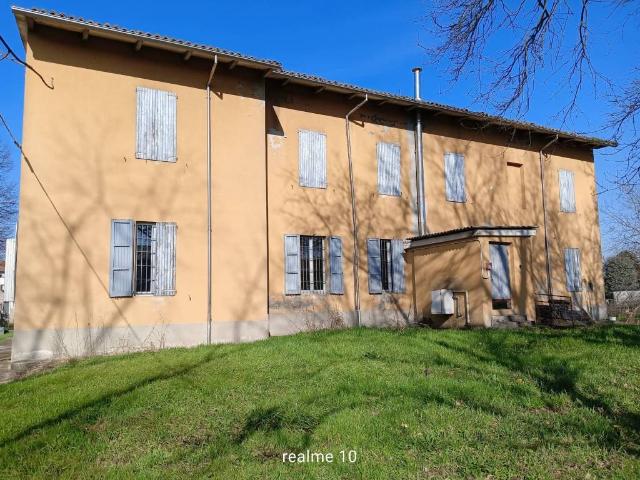 Palazzo / Stabile in vendita a Sorbolo Mezzani PR