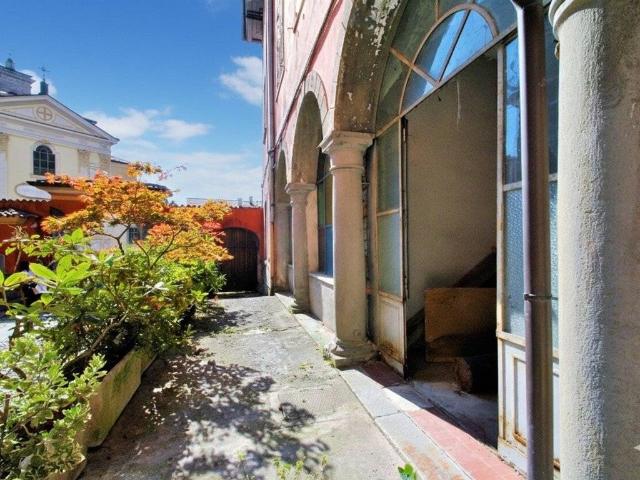 Palazzo / Stabile in vendita a Sovere BG