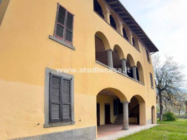 Palazzo / Stabile in vendita a Sovere BG