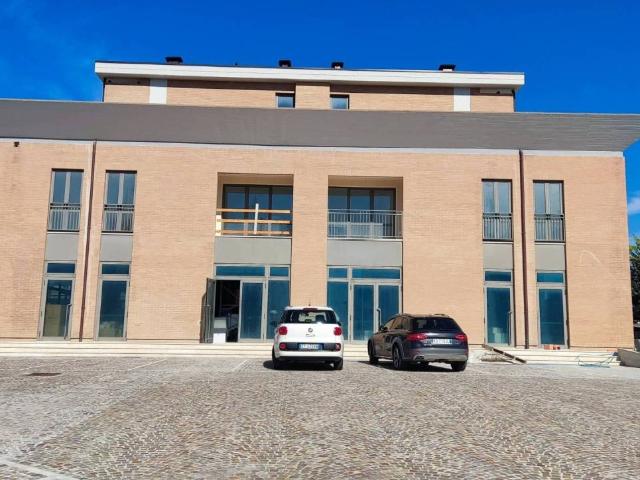 Palazzo / Stabile in vendita a Spinetoli AP