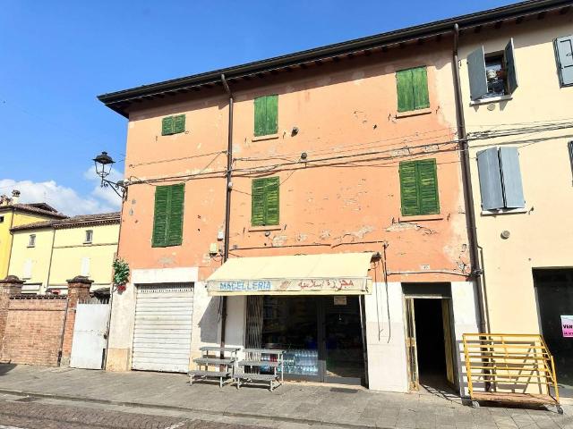 Palazzo / Stabile in vendita a Spilamberto MO