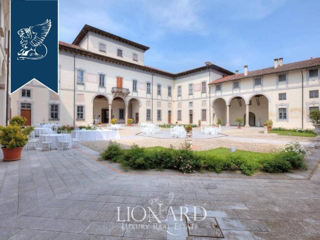 Palazzo / Stabile in vendita a Turano Lodigiano LO