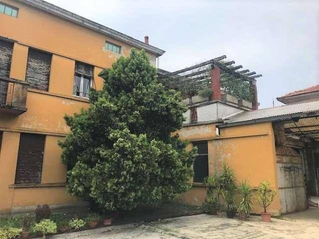 Palazzo / Stabile in vendita a Turbigo MI