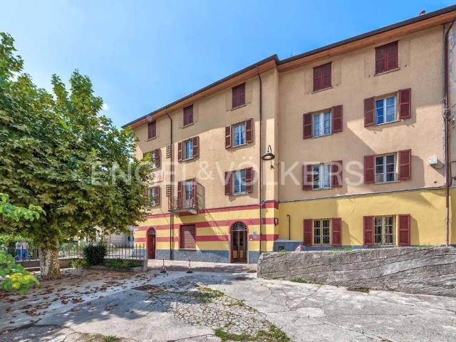 Palazzo / Stabile in vendita a Taceno LC