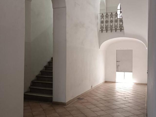 Palazzo / Stabile in vendita a Taranto TA