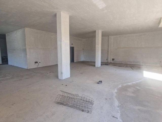 Palazzo / Stabile in vendita a Telese Terme BN