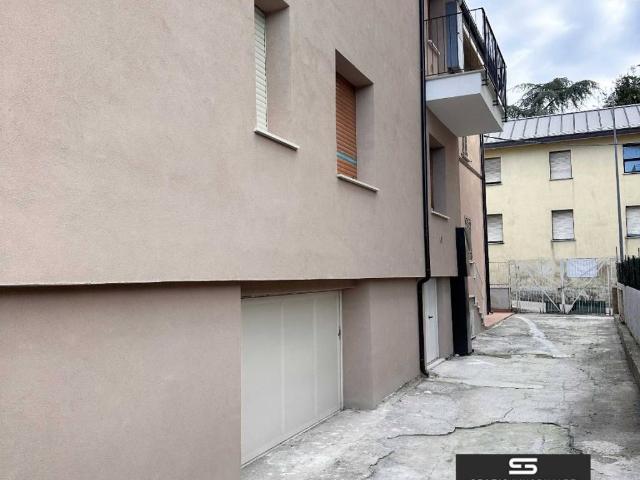 Palazzo / Stabile in vendita a Teramo TE