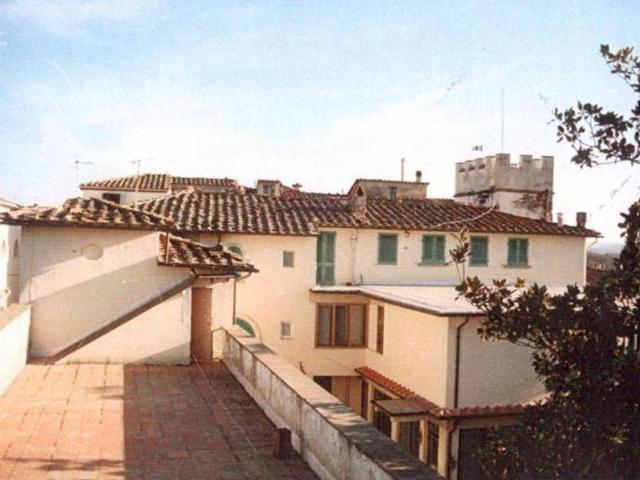 Palazzo / Stabile in vendita a Terranuova Bracciolini AR