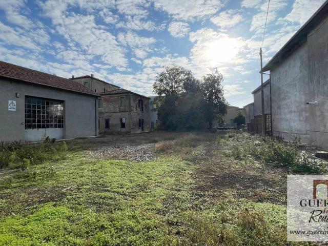 Palazzo / Stabile in vendita a Terre del Reno FE