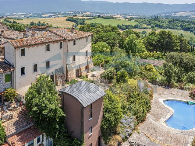 Palazzo / Stabile in vendita a Todi PG