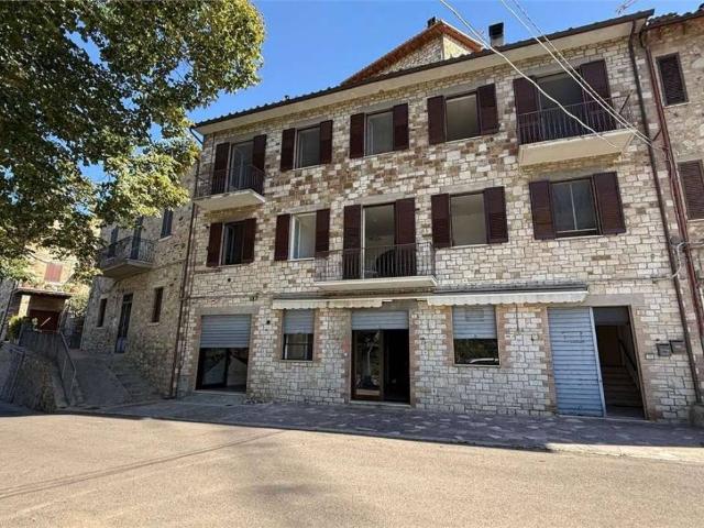 Palazzo / Stabile in vendita a Todi PG