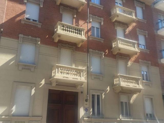 Palazzo / Stabile in vendita a Torino TO